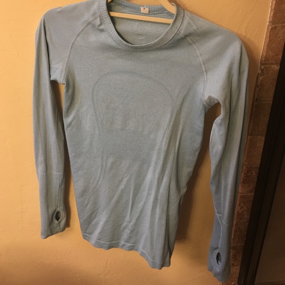 Reserved🎈Size 4 light blue swiftly