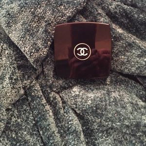 CHANEL - BRAND NEW, DE CHANEL for LIPS, ROSES