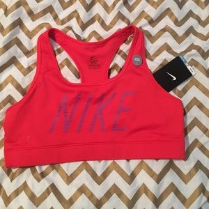 CUTE Nike Sports Bra!