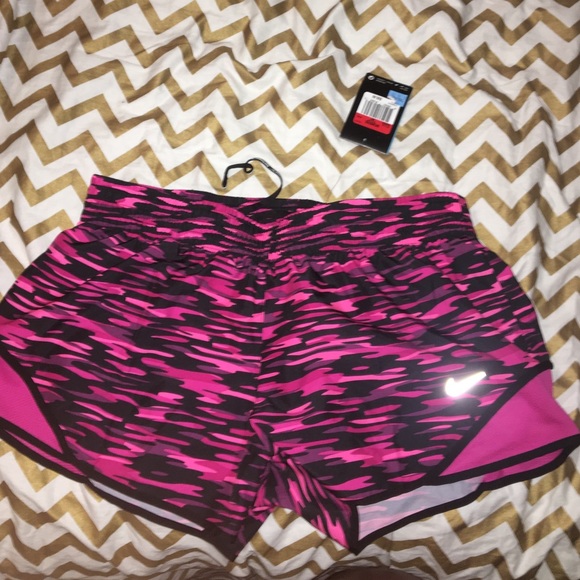 Nike Shorts! BRAND NEW! Tag still on them!!!