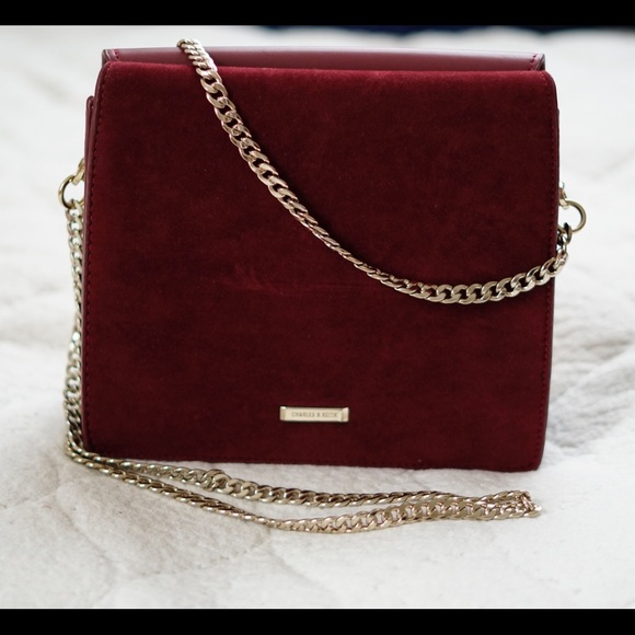 Crossbody bag Charles and Keith