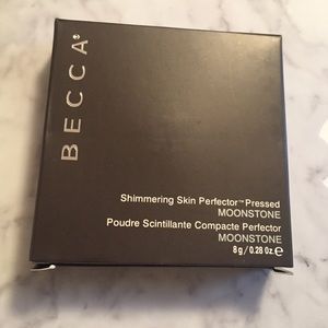 Becca shimmering skin perfector pressed moonstone