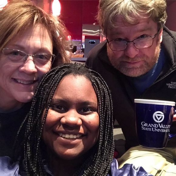 Meet your Posher, Dawn