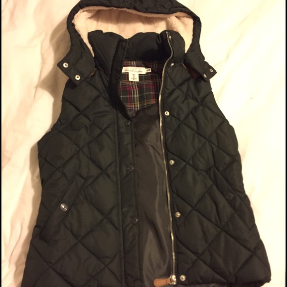 H&M hooded vest sweater