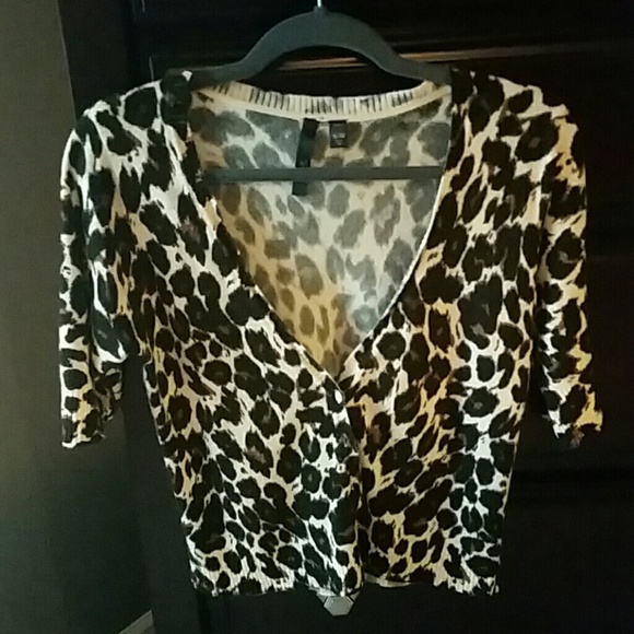 Beautiful Leopard print cardigan size xl