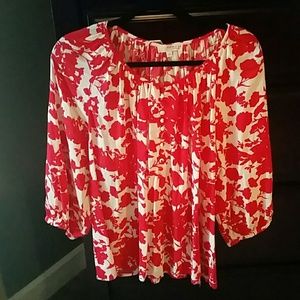 Gorgeous red/white flowy plus size blouse!