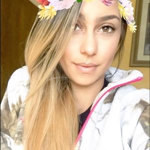 Meet your Posher, Victoria