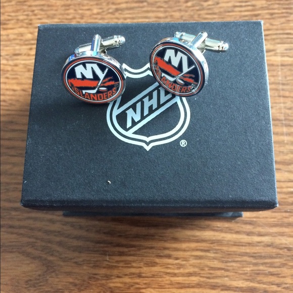 Round New York Islanders Cuff Links