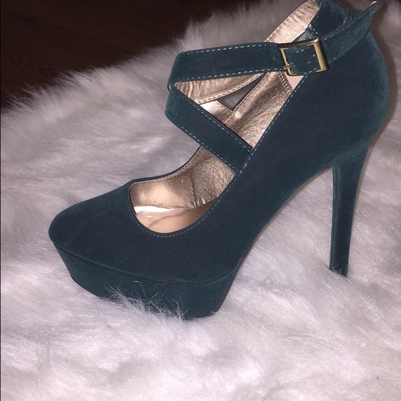 Emerald Green Suede Heels - Picture 2 of 4