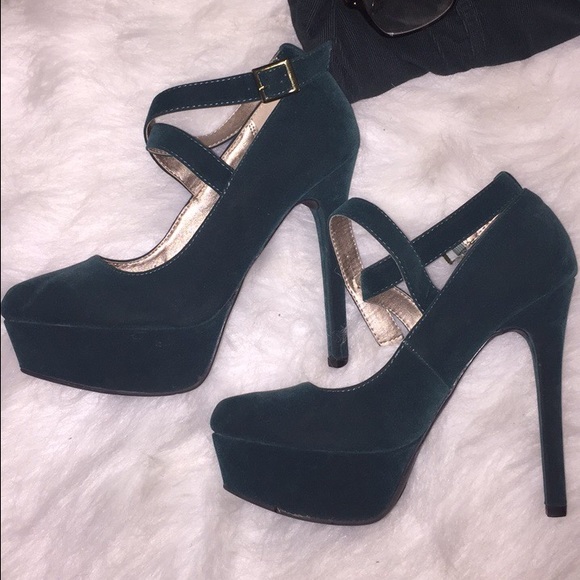 Emerald Green Suede Heels - Picture 3 of 4