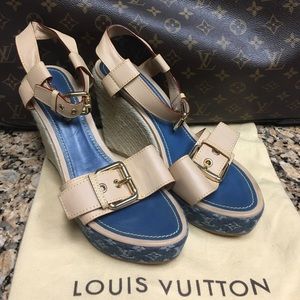 Louis Vuitton size 39 women's denim wedge heels.