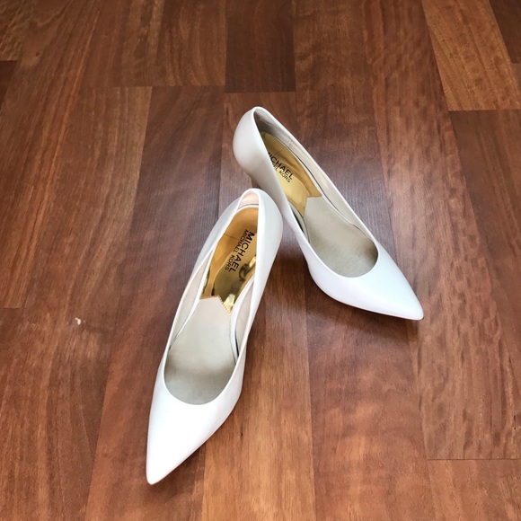 BRAND NEW MICHAEL KORS 👠