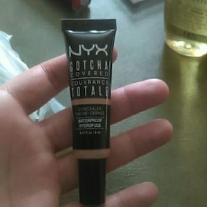 Nyx gotcha covered concealer