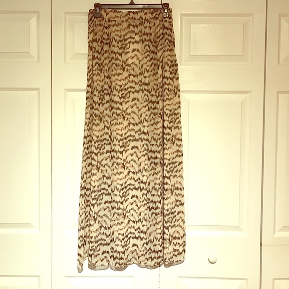 Cabi skirt