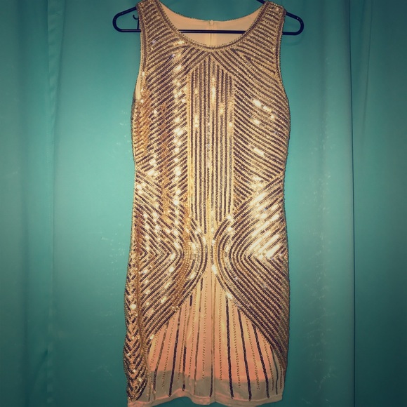 Gold 1920s flapper dress