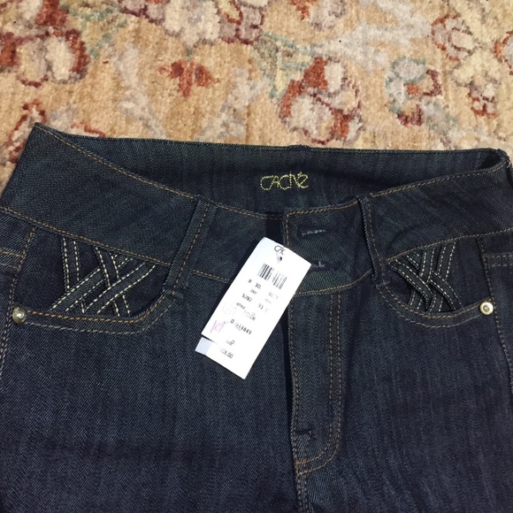 Cache Jeans BNWT - Picture 2 of 4