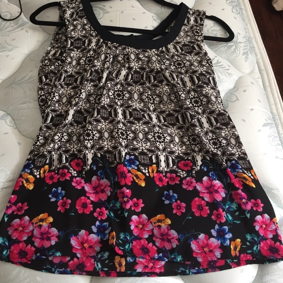 Candies blouse (new with tags)