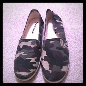 Camo Slip On shoes