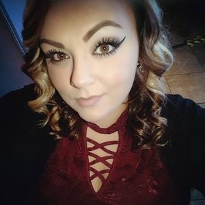 Meet your Posher, Kaytie