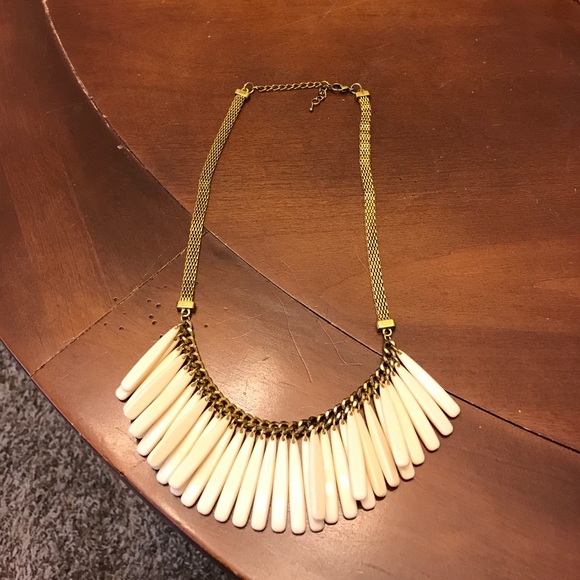 Bib necklace