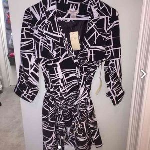 Beautiful coat, just never have worn!