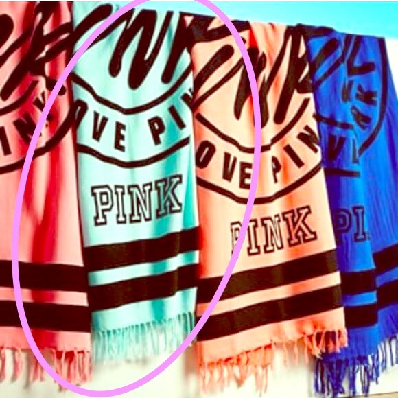 PINK Victoria's Secret Accessories - VS PINK FESTIVAL THROW - COLOR TEAL! NWTS