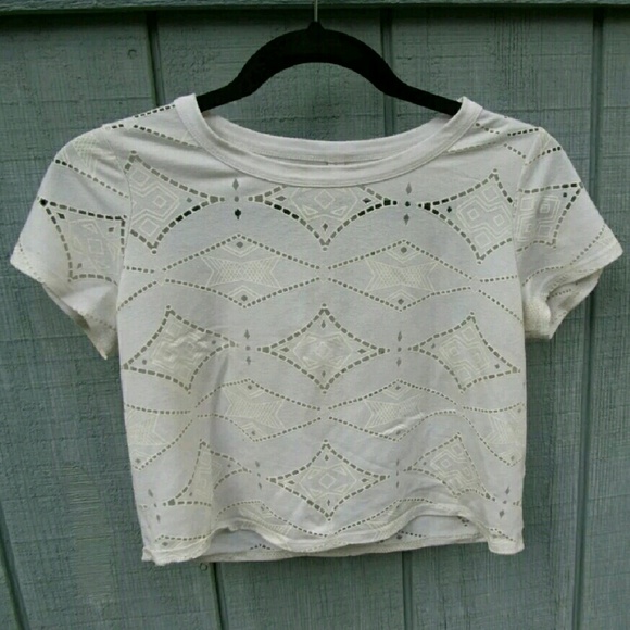 Xhilartion • White Crochet Crop Top S/P
