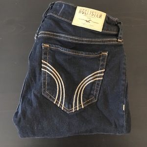 New W/O tags!! Dark Wash Hollister Skinny Jeans