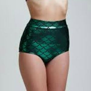 Mermaid bikini with extra VS bikini top