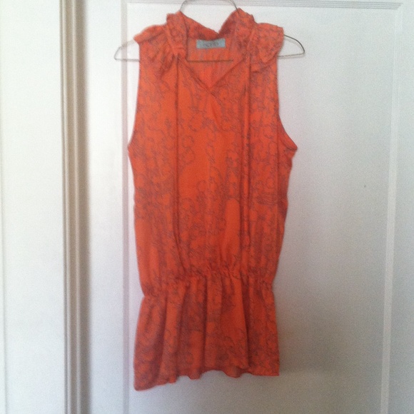 Sleeveless blouse