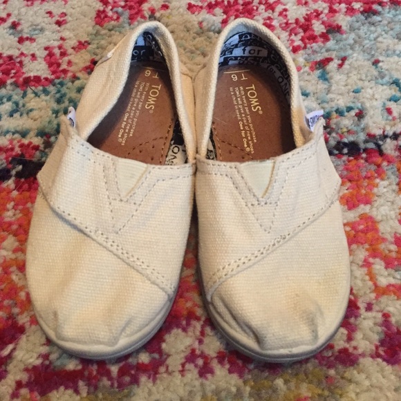 Toms