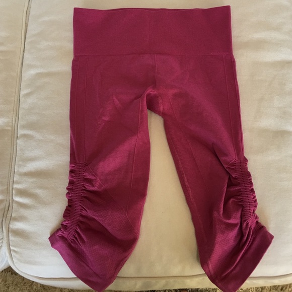 Lululemon In the Flow Crop II