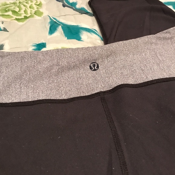 Lululemon crop pants