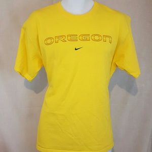 University of Oregon nike sports yellow medium tshirt