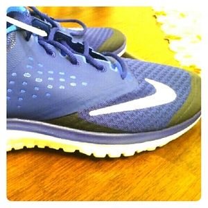 Nike men gorgeous blue shoes. New