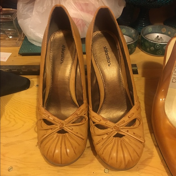 Tan | Thick Heel