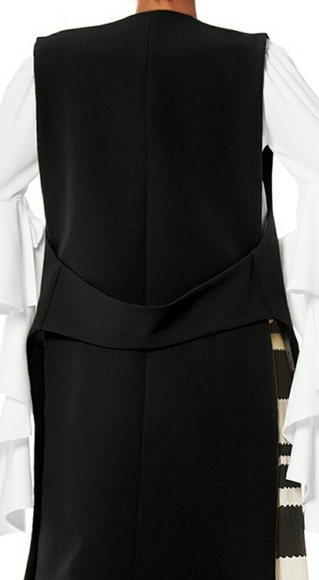 Women's clothing
