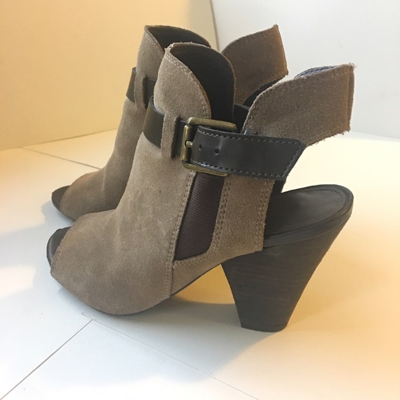 Franco Sarto Peep Toe Ankle Bootie/Heels