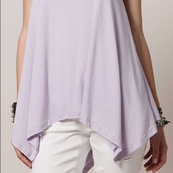 Alice + Olivia Curved Hem Halter Top - Picture 2 of 4