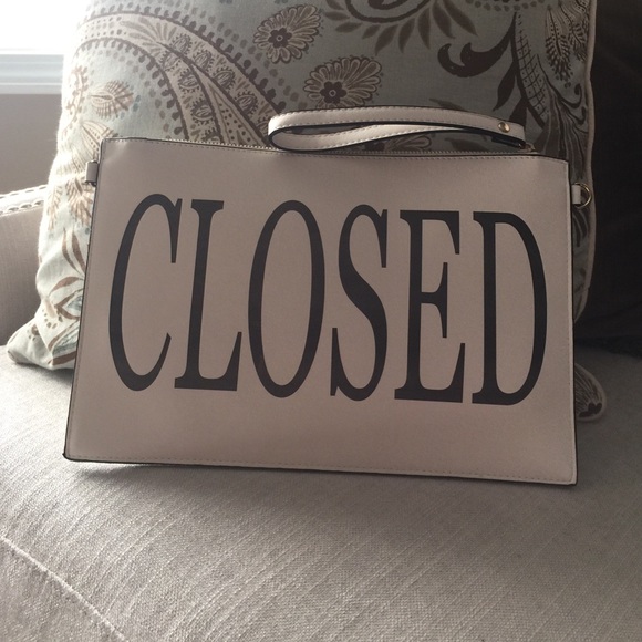 Clutch bag - Picture 2 of 3