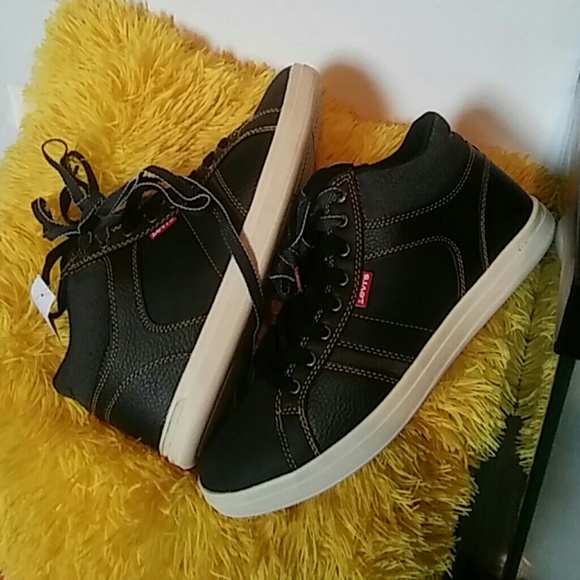 LEVI'S MEN'S TEXTILE UPPER BRAND NWOT SNEAKERS - Picture 4 of 4