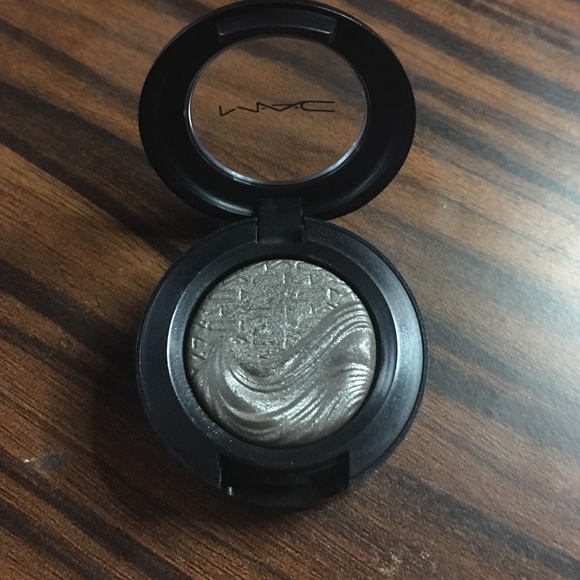 Mac Extra Dimension Eyeshadow