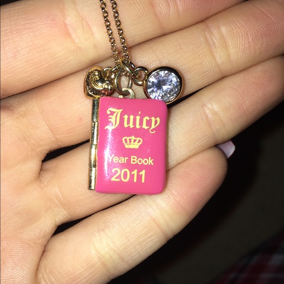 Limited addition juicy yearbook necklace (2011)