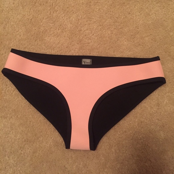 Off brand Triangle Bathing Suit - Picture 3 of 4