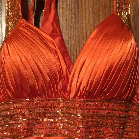 Prom Dress - Picture 2 of 3