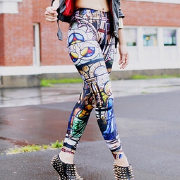Blackmilk cathedral leggings size Small