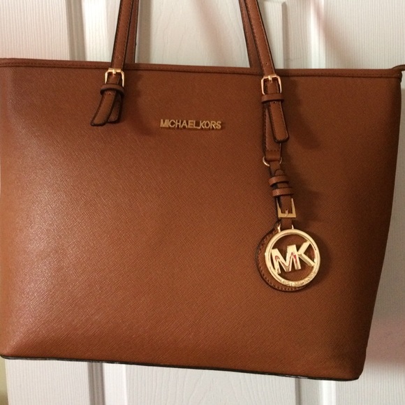 Michael kors tote