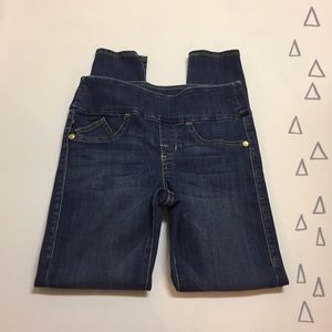 Rock & Republic Fever Jean Legging Pull-On