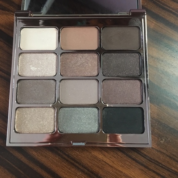 Stila Eyes Are The Window Soul Palette