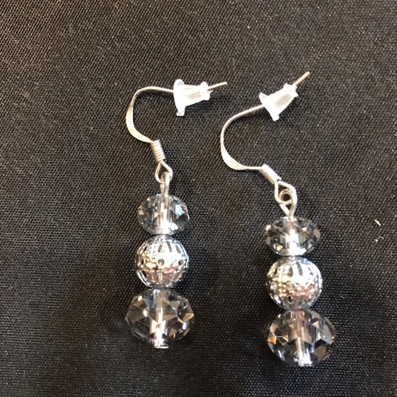 Earrings Never Used - Picture 2 of 2